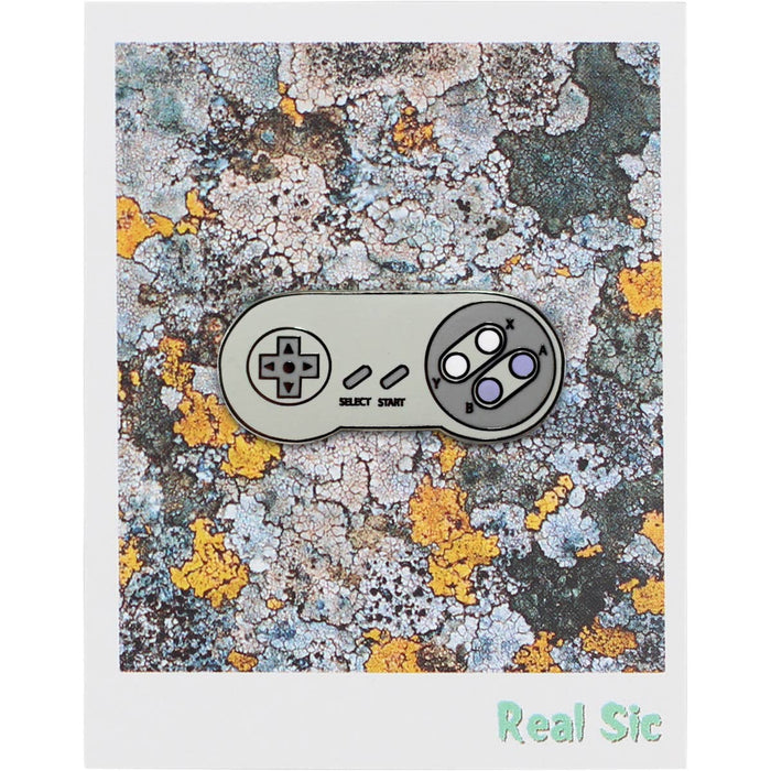 SNES Controller – Nintendo Enamel Pin